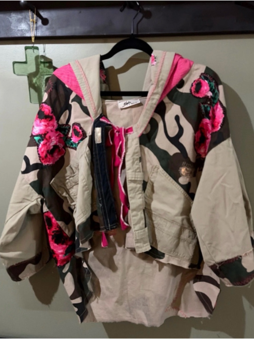 Women’s Floral Camo Utility Jacket - Pink & Tan